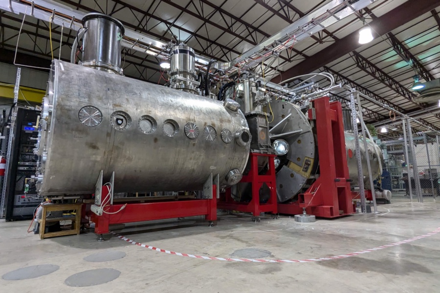 Realta Fusion's device sits in a large warehouse-like building.