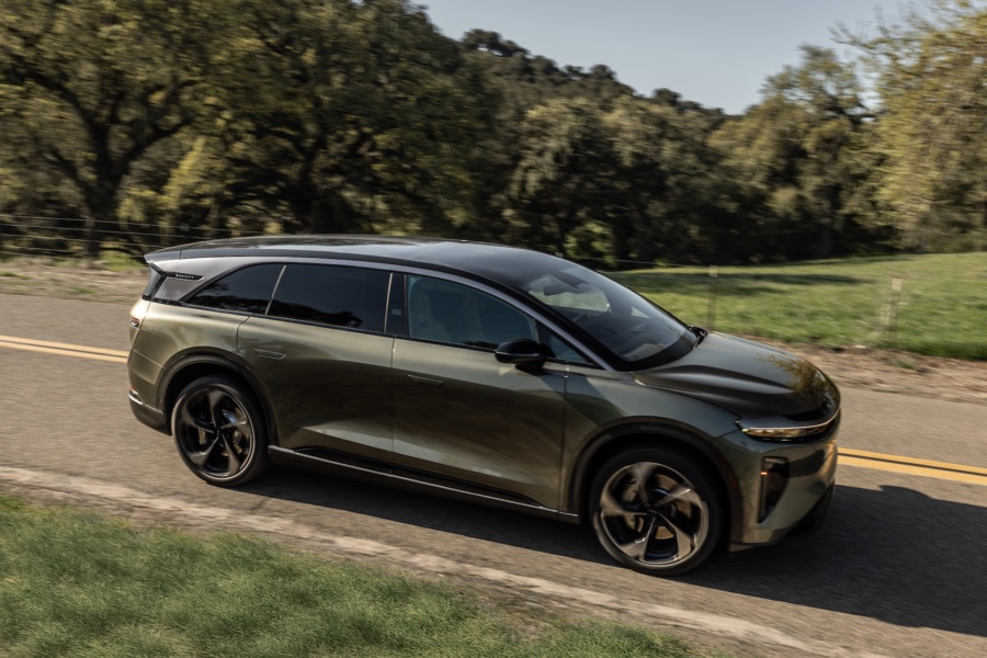 lucid gravity suv