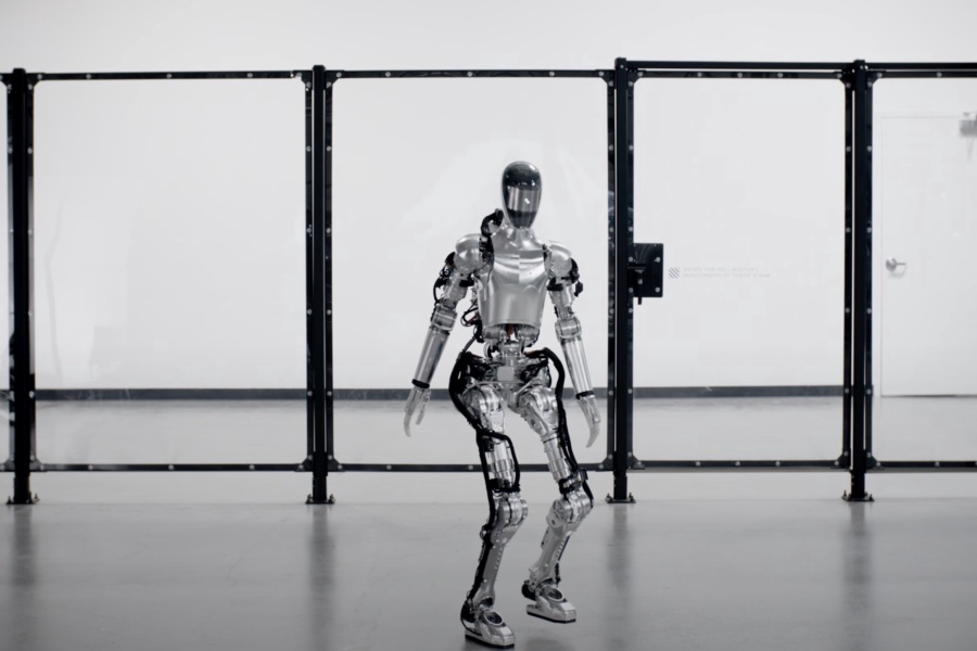 Figure robot walking